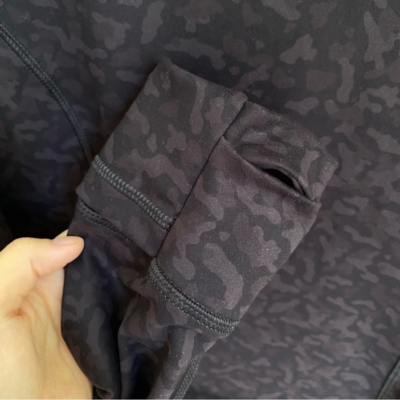 NWOT CRZ Yoga Light Fleece Brushed Full Zip Hoodie Olive leopard grain M - Picture 4 of 6